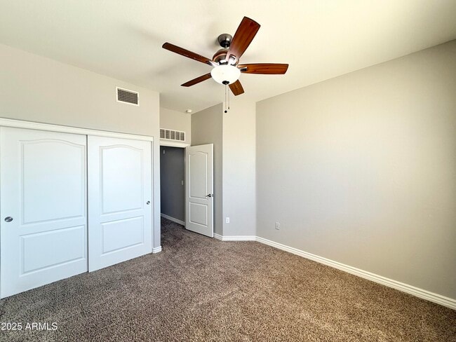 Building Photo - 1456 E 9th St