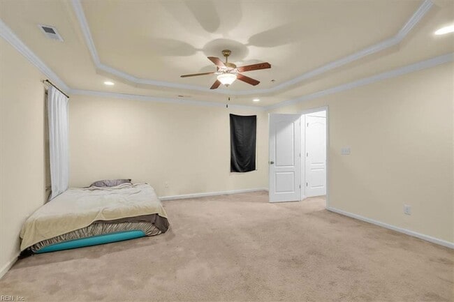 Building Photo - 9449 Garrett Ave