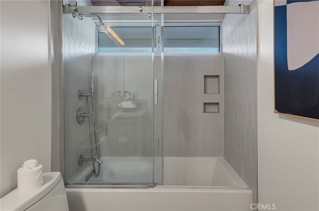 Building Photo - 2518 Pearson Ave