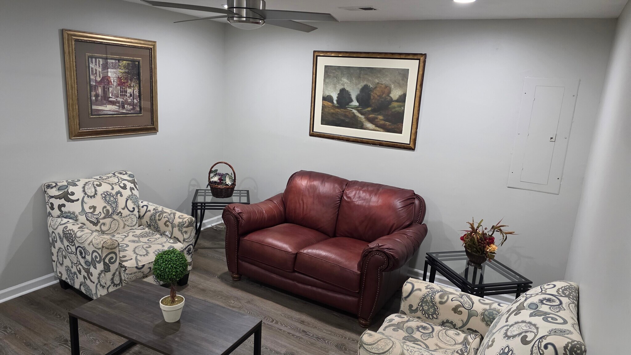 Building Photo - 1417 22nd Ave N