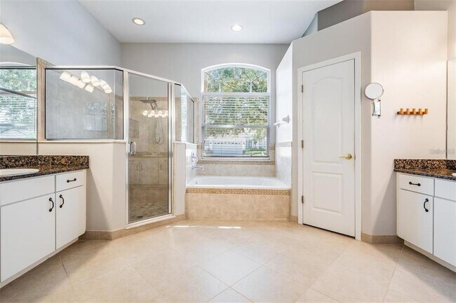 Building Photo - 25001 Bandana Ct