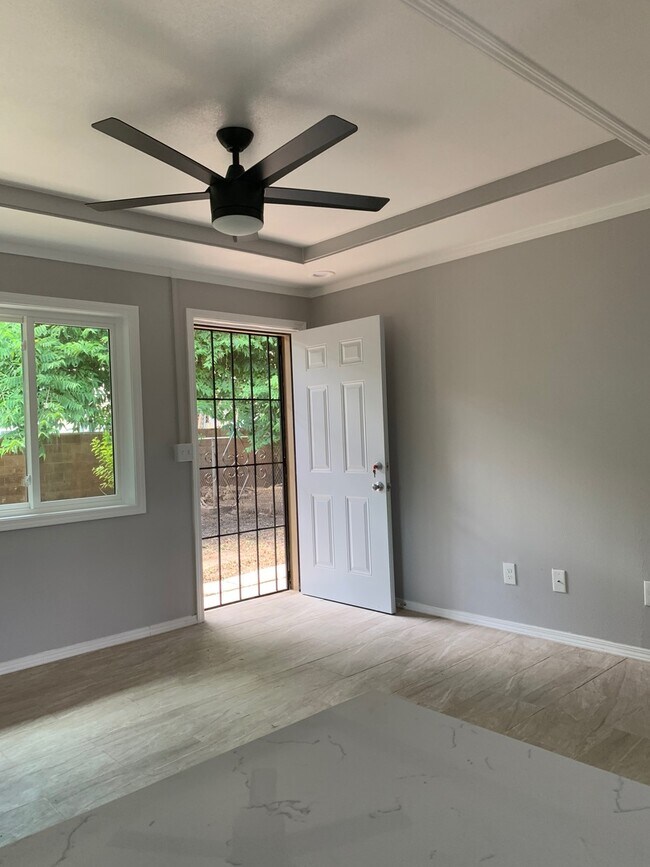 Building Photo - 85-013 Pokai Bay St