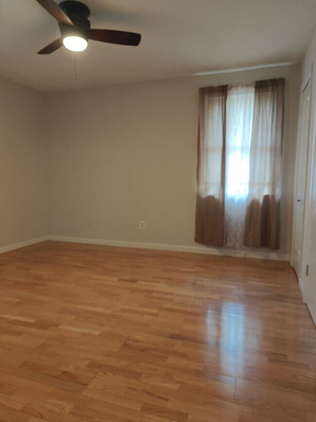 Building Photo - Nice Home in Evans close to everything!