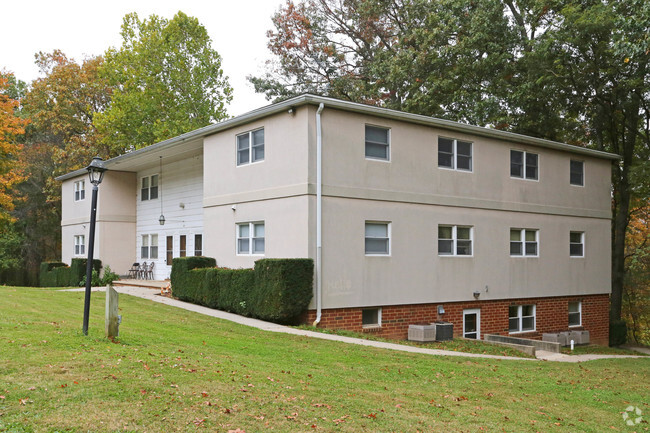 Building Photo - Gaither Manor Apartments