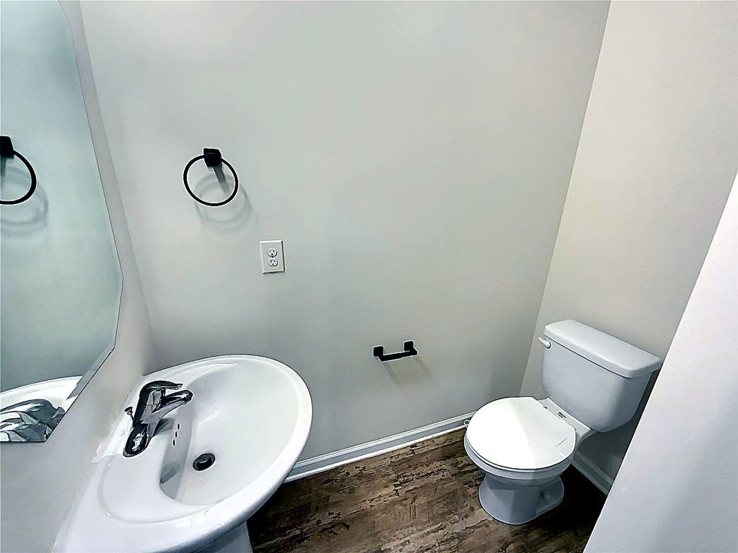 Building Photo - 11052 Chalkbark Ln