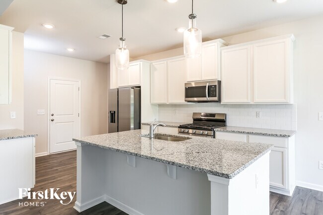 Building Photo - 404 Stonefence Dr