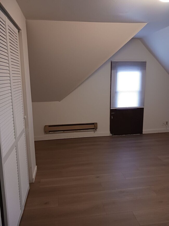 Building Photo - 508 NW C St