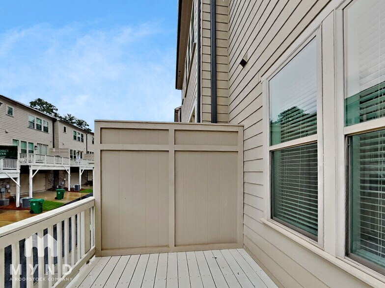 Building Photo - 4333 Water Elm Alley