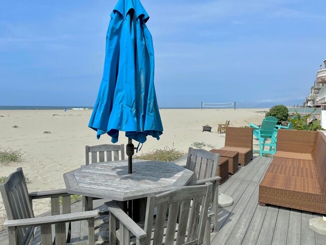 Building Photo - 4025 Ocean- MFR