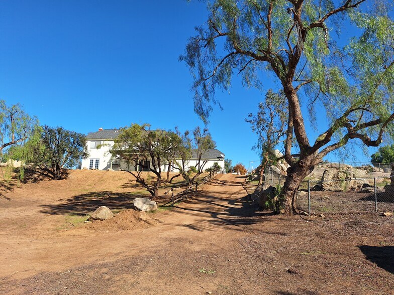 Building Photo - 18333 Harley John Rd