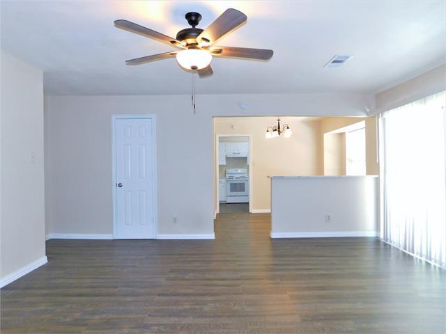 Building Photo - 3812 Yellowstone Pl
