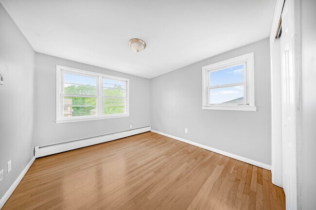 Building Photo - 420 Kipp Ave
