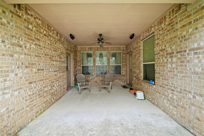 Building Photo - 2402 Via Montesano