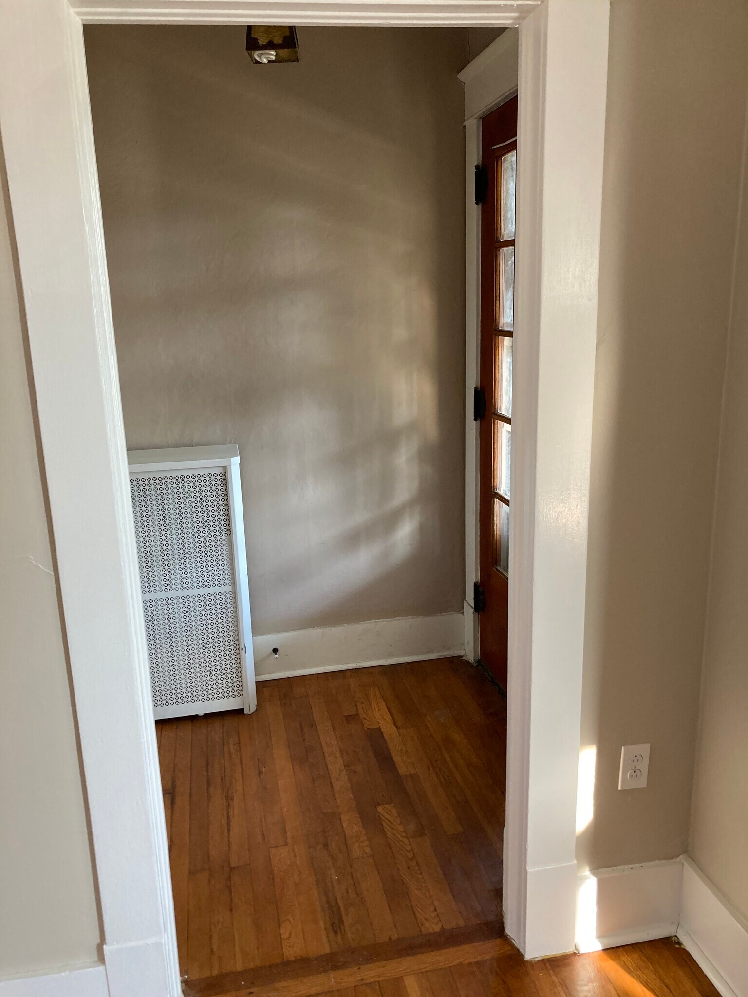 vestibule - 1241 Western Ave