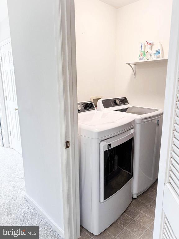 Building Photo - 5211 Duke Ct