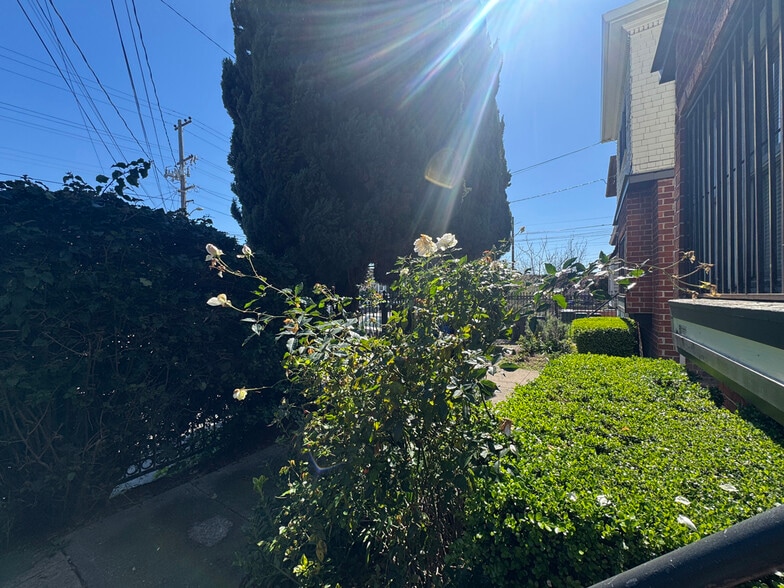 Building Photo - 3641 West St