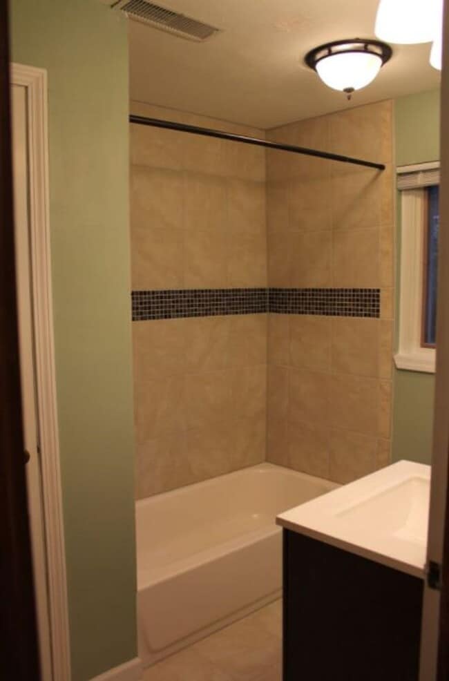 Building Photo - 106 Elmwood Dr