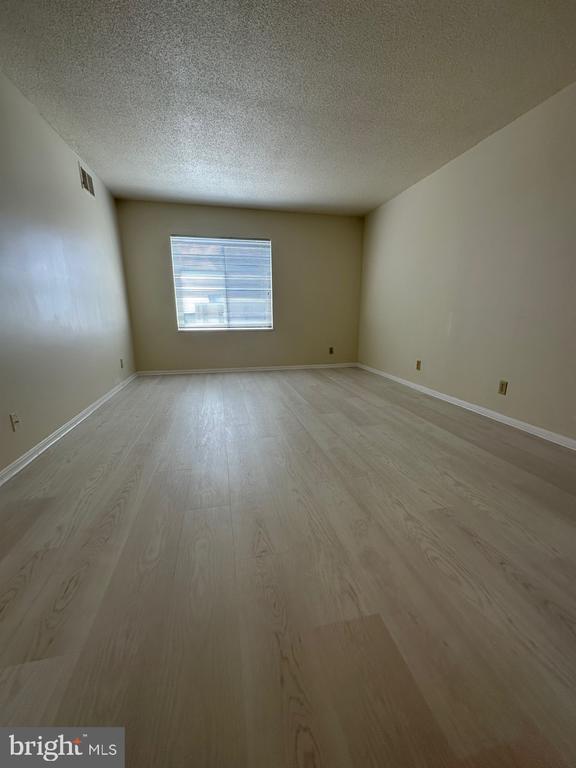 Building Photo - 8350 Greensboro Dr