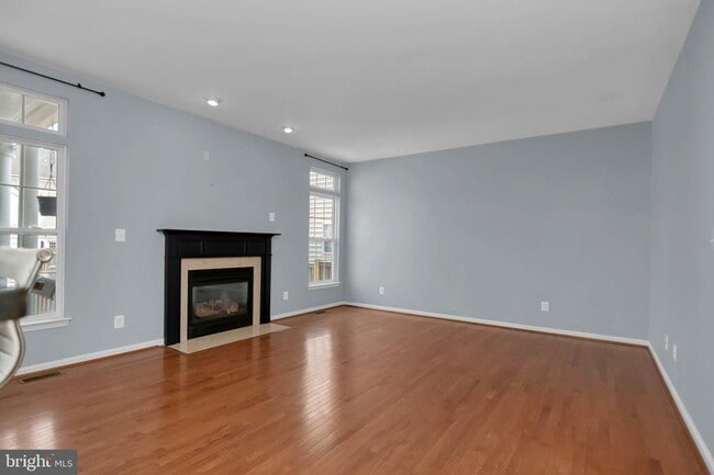 Building Photo - 2548 Port Potomac Ave