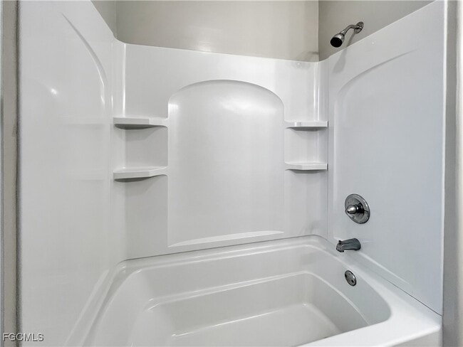 Building Photo - 8350 Wren Rd