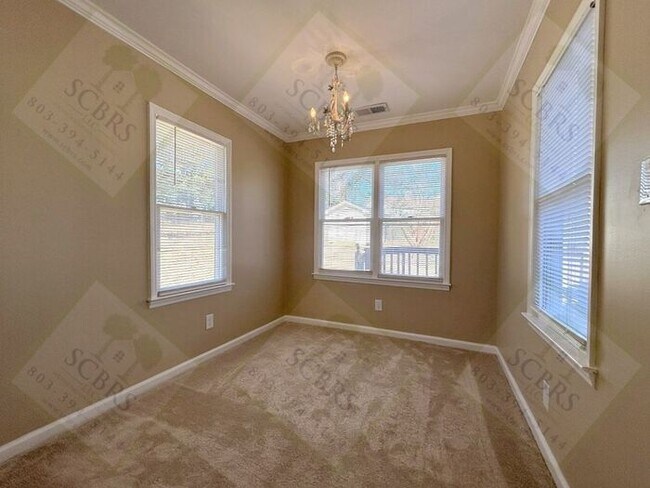 Building Photo - 13 Tomafield Ct