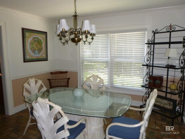 Building Photo - 19307 Scenic Hwy 98