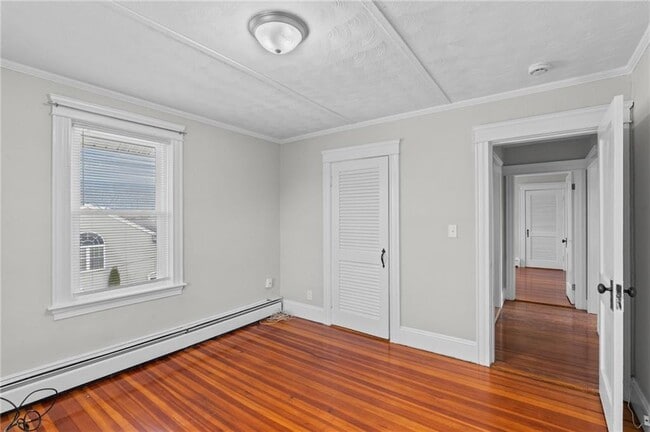 Building Photo - 28 Island Ave