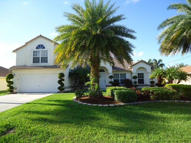 Primary Photo - 5824 NW Zenith Dr