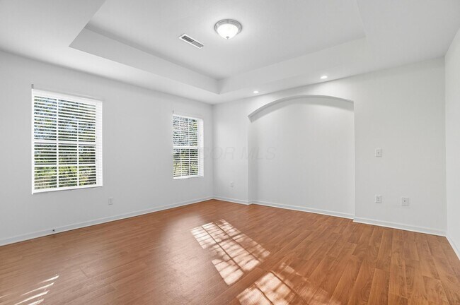 Building Photo - 5468 Nottinghamshire Ln