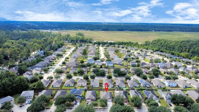 Primary Photo - 5623 Straight Way