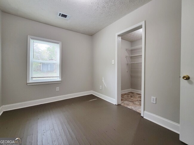 Building Photo - 248 Grove St