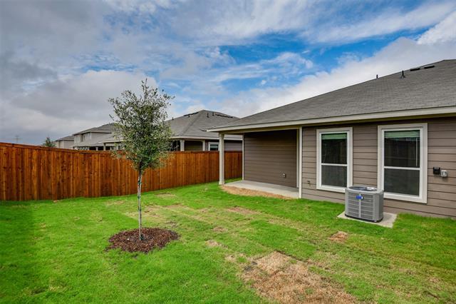 Building Photo - 609 Blackland dr