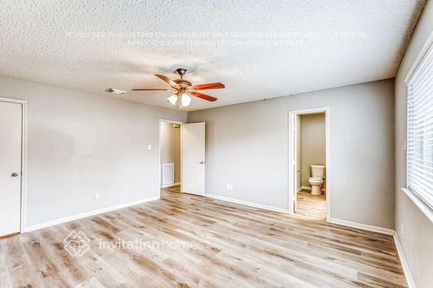 Building Photo - 2306 Cambridge Ct N