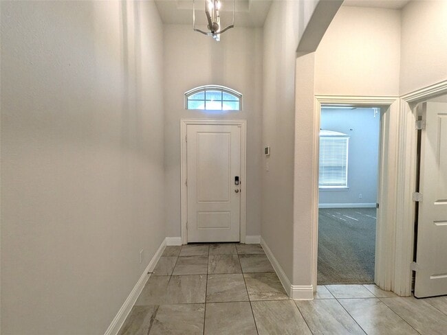 Building Photo - 1409 Summit View Ln