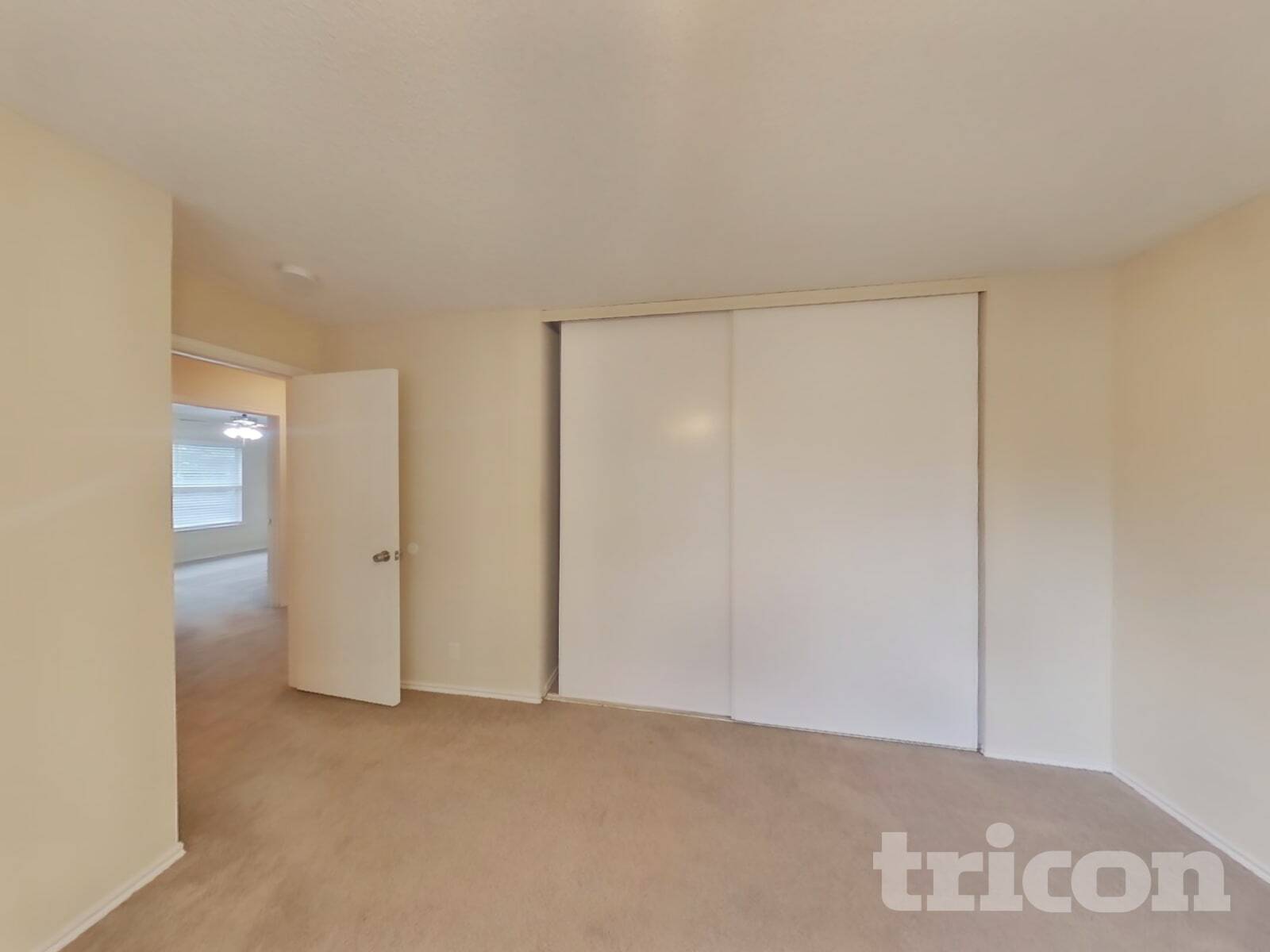 Building Photo - 10102 Silverwagon San Antonio TX