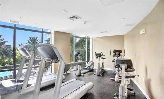 Building Photo - 1745 E Hallandale Beach Blvd
