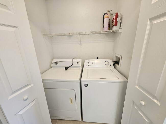 Building Photo - 14036 Fairway Island Dr
