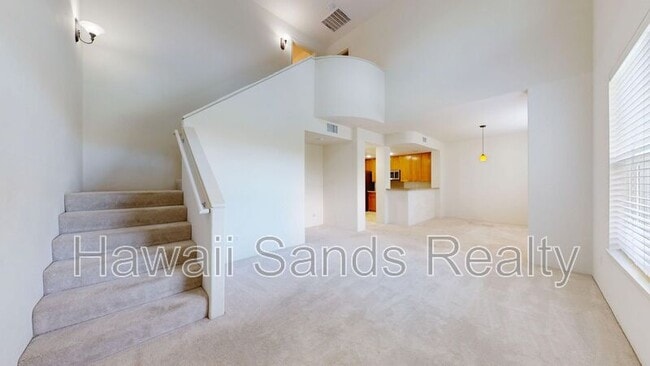 Building Photo - 520 Lunalilo Home Rd