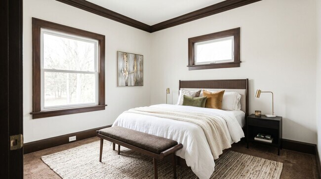 Building Photo - 3 Bedroom Single Family | EDEN and CMHA Section 8 Welcomed