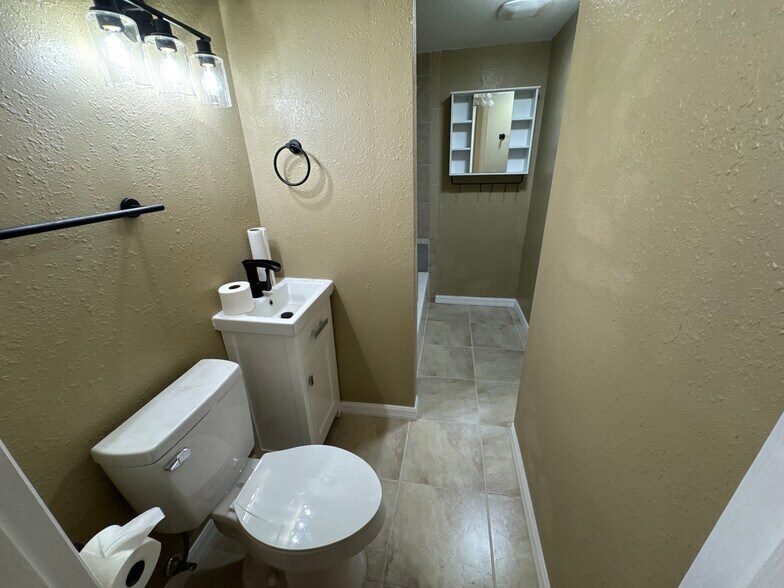 Also 2nd bathroom - 721 NW 22nd St