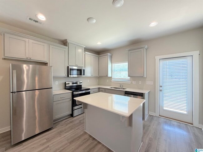Building Photo - 219 Cotton Bayou Dr