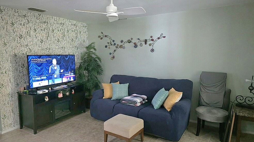 Building Photo - 414 Banana Cay Dr