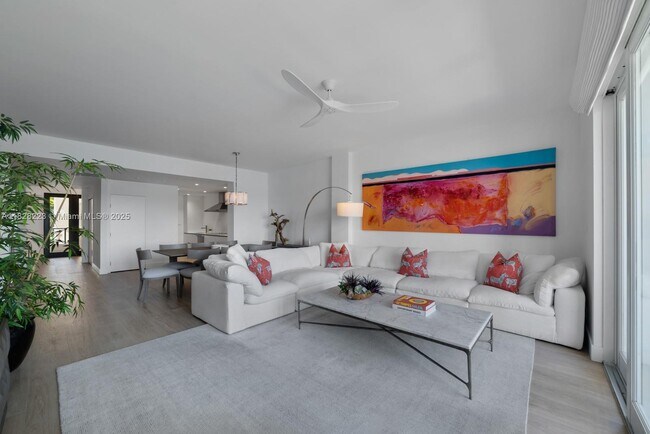 Building Photo - 2424 Fisher Island Dr