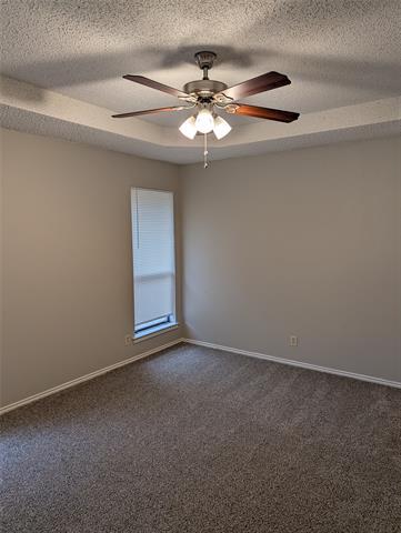 Building Photo - 1909 Willow Vale Dr