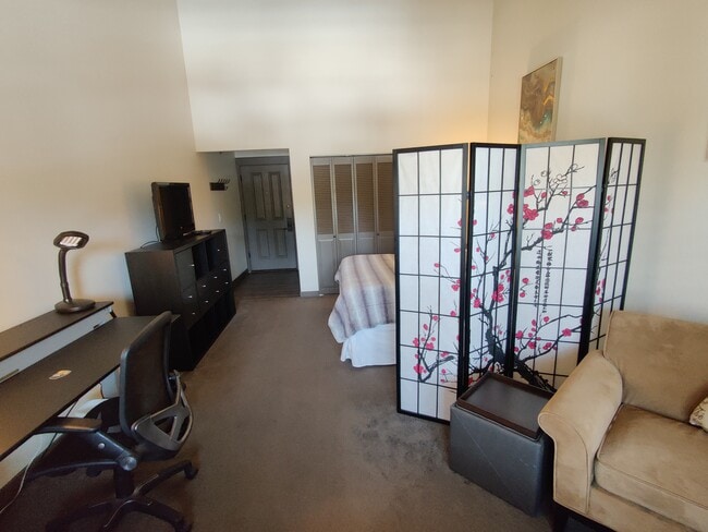 Second bedroom - 18575 SW Century Dr