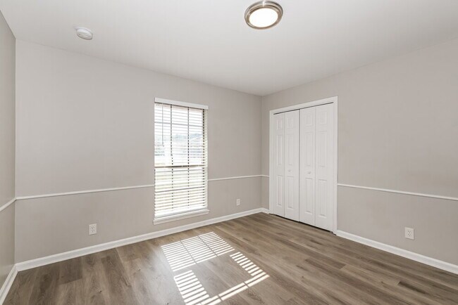 Building Photo - 5551 Edenfield Rd