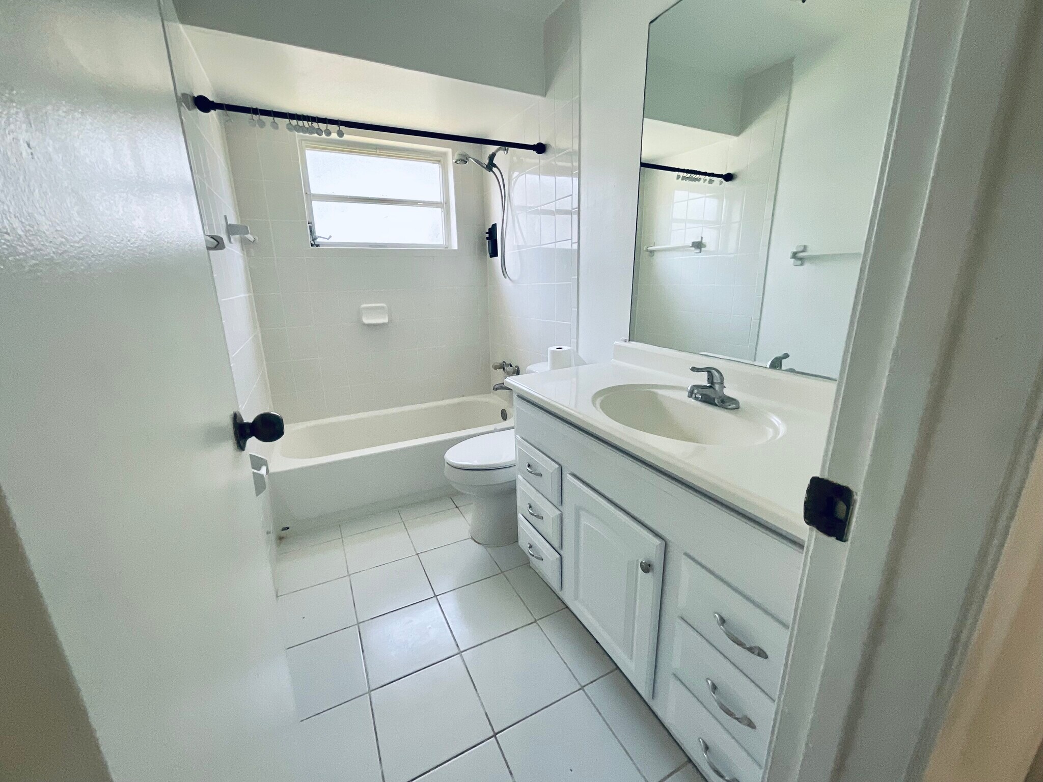 Building Photo - 4343 NW 113th Ter