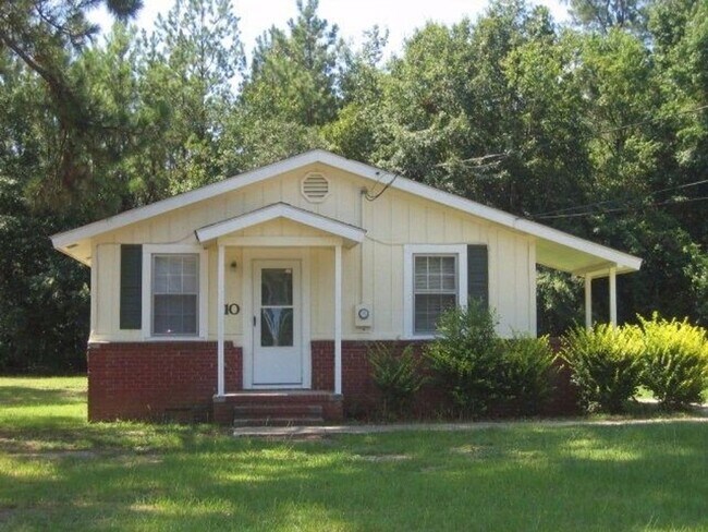 Primary Photo - WELCOME TO THIS NEWLY RENOVATED 2 BEDROOM ...