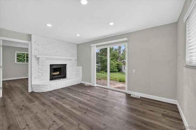 Building Photo - 328 Danworth Ct