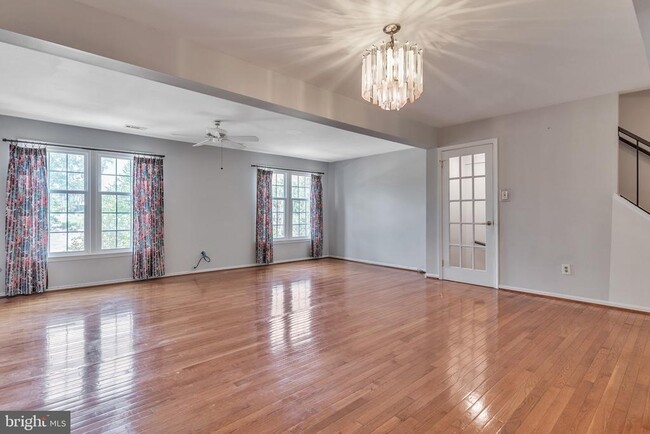 Building Photo - 7422 Adams Park Ct